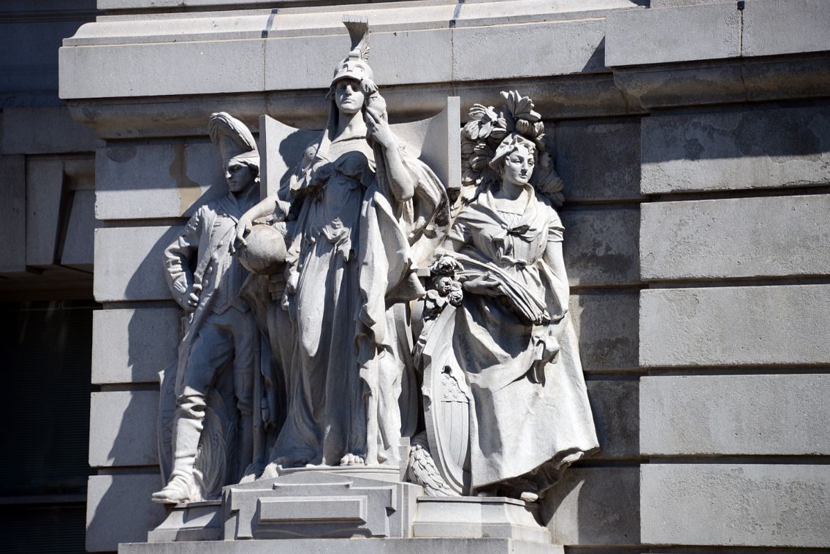 09-3 New York Surrogates Court Main Entrance Statue New York in Revolutionary Times By Philip Martiny In New York Financial District